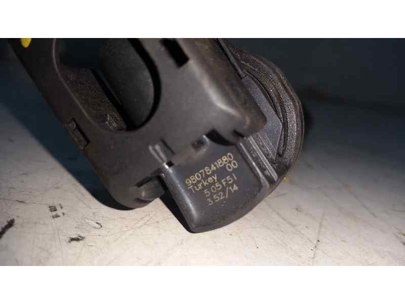 Recambio de bobina encendido para peugeot 207 cc básico referencia OEM IAM 9807841880  ELDOR