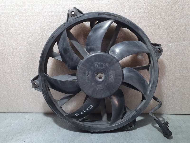 Recambio de electroventilador para citroën c4 lim. seduction referencia OEM IAM 10498747167  