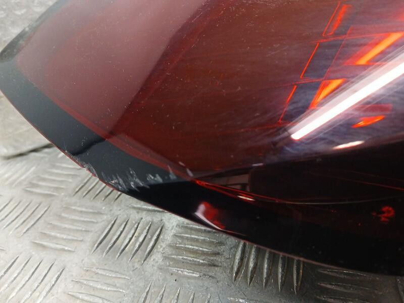 Recambio de piloto trasero izquierdo para opel corsa f gs referencia OEM IAM 9829317980 90194156 ROZADO