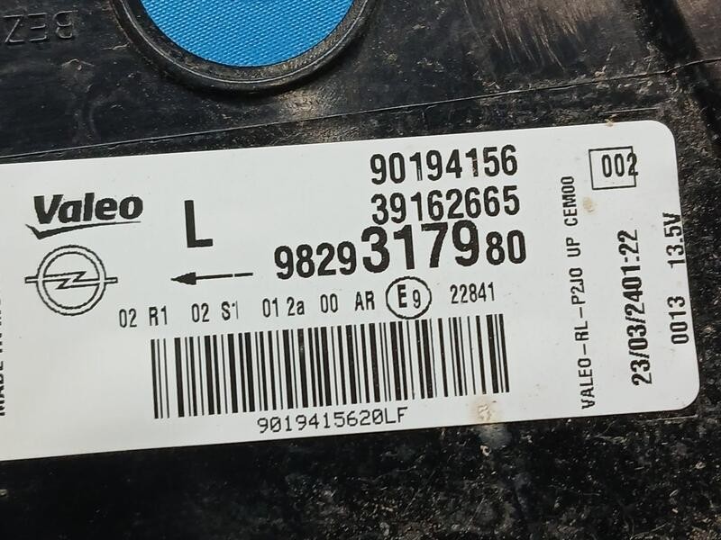 Recambio de piloto trasero izquierdo para opel corsa f gs referencia OEM IAM 9829317980 90194156 ROZADO