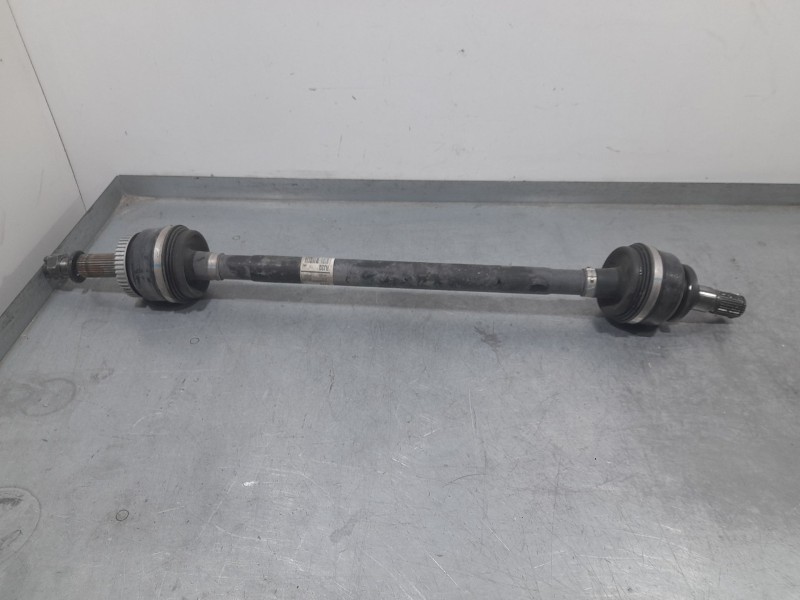 Recambio de transmision trasera derecha para kia stinger (ck) gt-line 2wd referencia OEM IAM 49601J5200 TEUY301VJ 