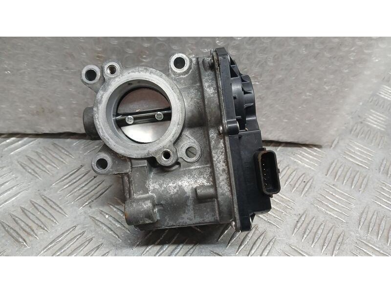 Recambio de caja mariposa para renault megane iii berlina 5 p dynamique referencia OEM IAM 8200578645  8200580865D