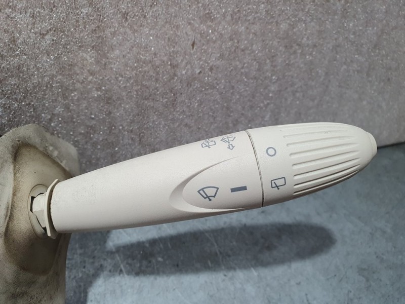 Recambio de mando luces y limpia para fiat nuova 500 (150) pop referencia OEM IAM 07354724640  