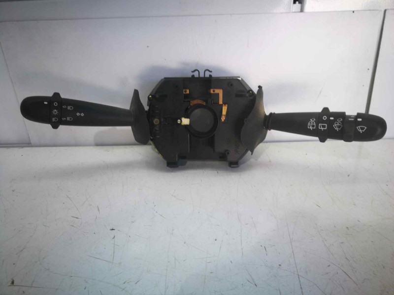 Recambio de mando luces y limpia para alfa romeo 147 (190) 1.9 jtd 100 limited edition referencia OEM IAM 735365506  735365506