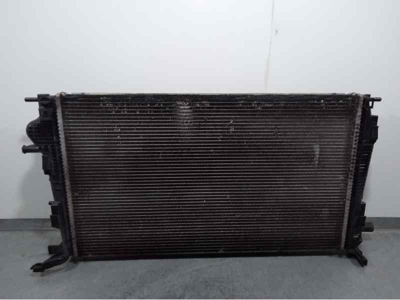 Recambio de radiador agua para renault megane iii coupe dinamique referencia OEM IAM 214100057R  VALEO