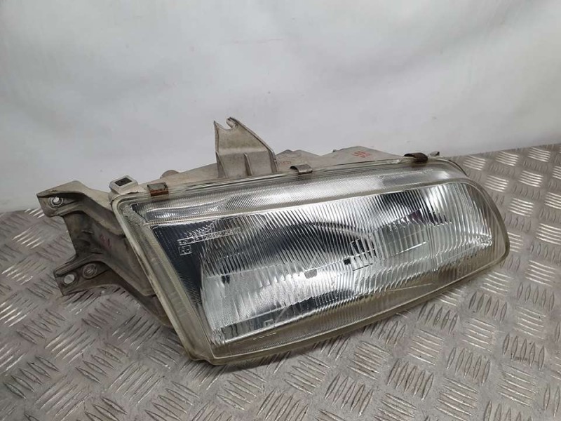 Recambio de faro derecho para hyundai h 1 starex h 1 starex td referencia OEM IAM 921024AXXX  