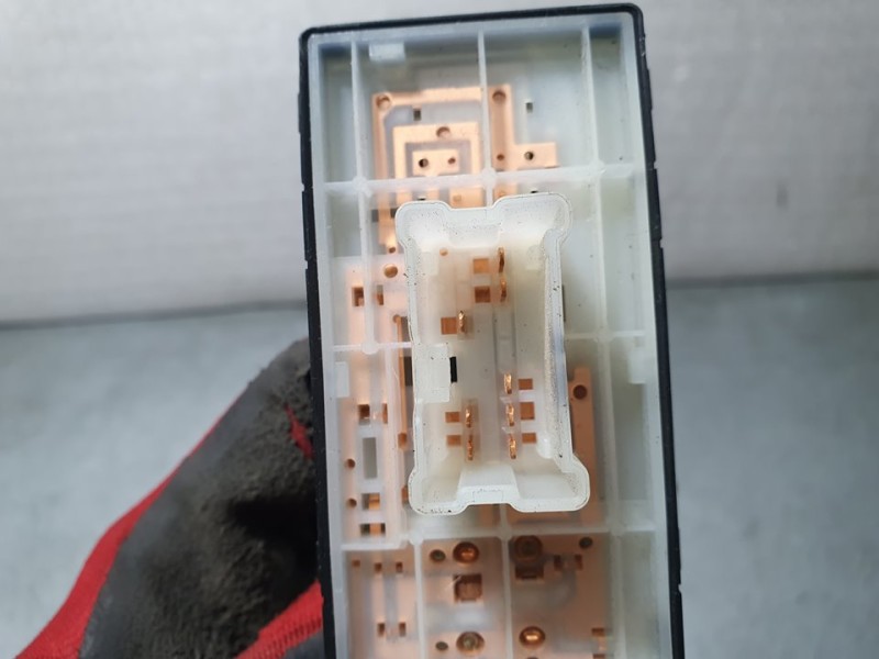 Recambio de mando elevalunas delantero derecho para nissan pulsar (c13) acenta referencia OEM IAM SIN REF  