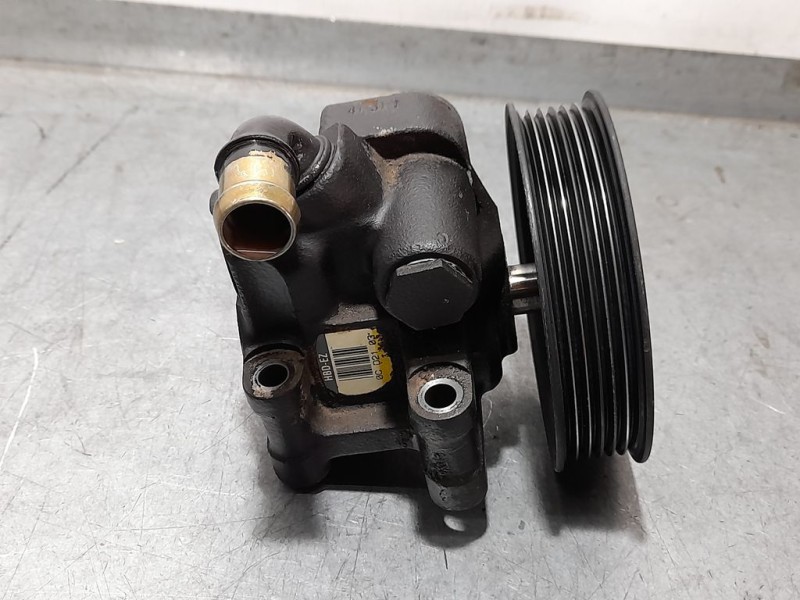 Recambio de bomba direccion para ford fiesta berlina (dx) básico referencia OEM IAM SIN REF  