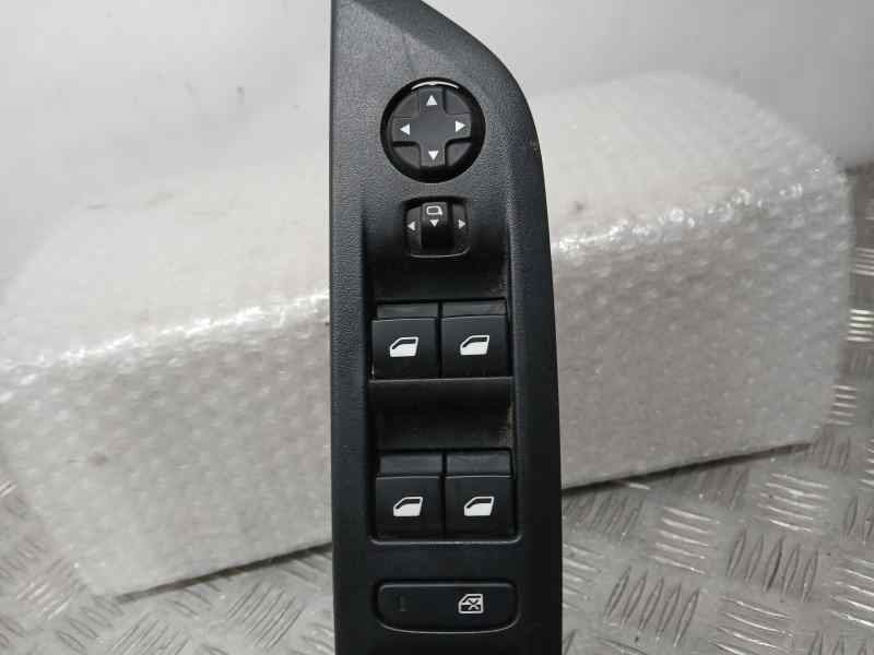 Recambio de mando elevalunas delantero izquierdo para peugeot 208 (p2) active pack referencia OEM IAM 98424760ZD 10519772 C/ MAN
