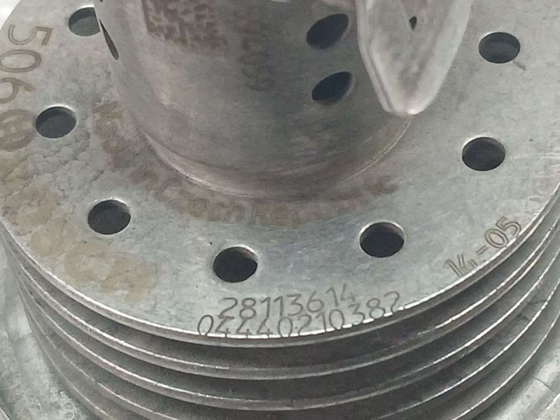 Recambio de inyector adblue para opel zafira tourer excellence referencia OEM IAM 28113614 04440210382 BOSCH