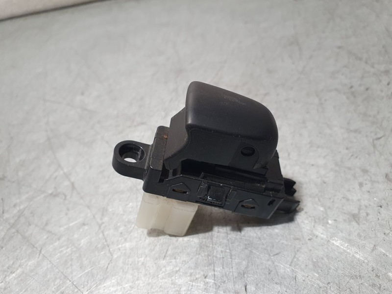 Recambio de mando elevalunas trasero izquierdo para nissan pulsar (c13) acenta referencia OEM IAM SIN REF  