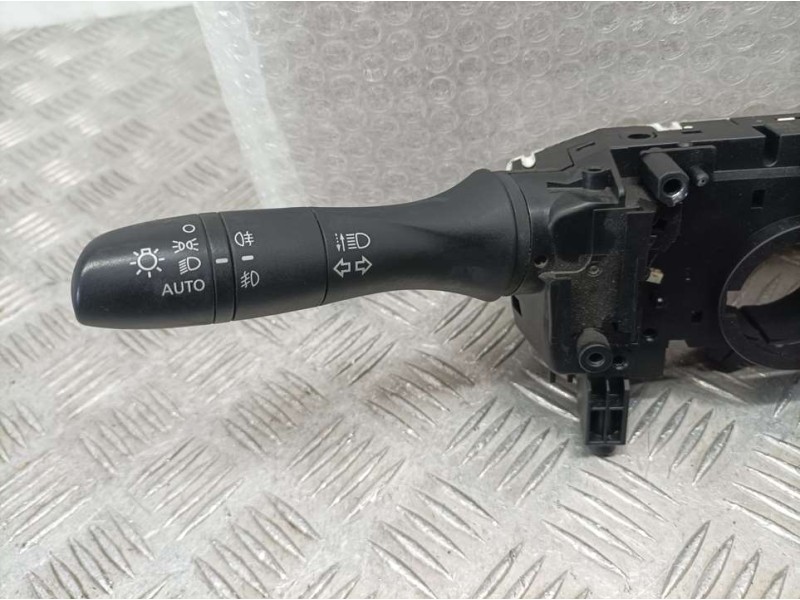 Recambio de mando luces y limpia para nissan pulsar (c13) acenta referencia OEM IAM 14Y19SD2  