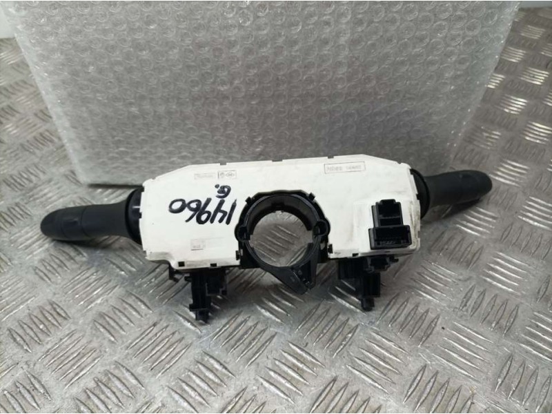 Recambio de mando luces y limpia para nissan pulsar (c13) acenta referencia OEM IAM 14Y19SD2  