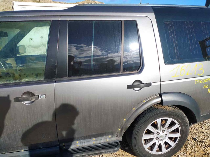 Recambio de puerta trasera izquierda para land rover discovery tdv6 hse referencia OEM IAM BFA780190  