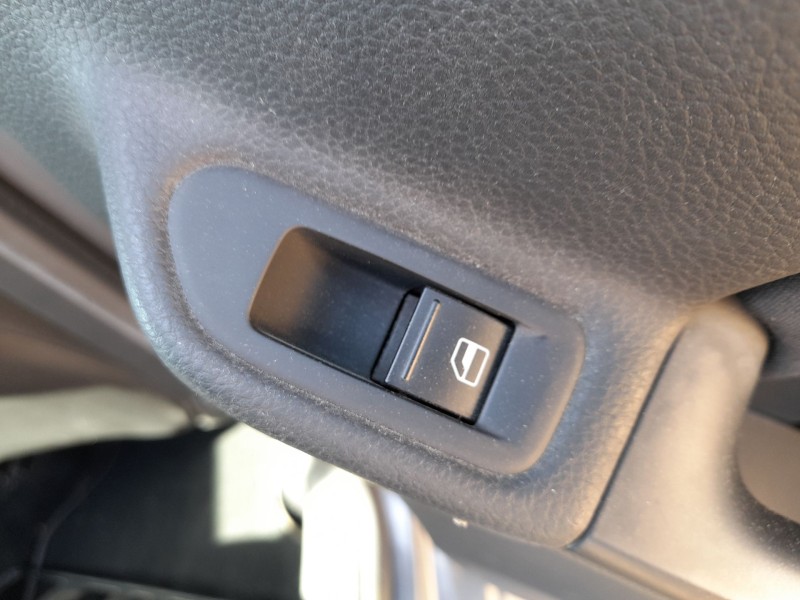 Recambio de mando elevalunas trasero derecho para volkswagen golf vi (5k1) 1.6 tdi referencia OEM IAM 7L6959855C  