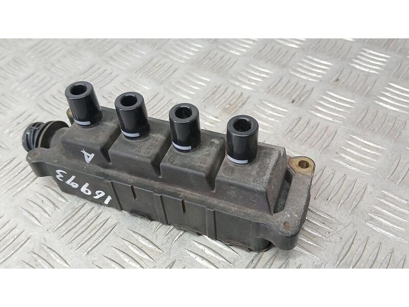 Recambio de bobina encendido para bmw 3 compact (e36) 316 i referencia OEM IAM 12131247281 BOSCH 0221503005