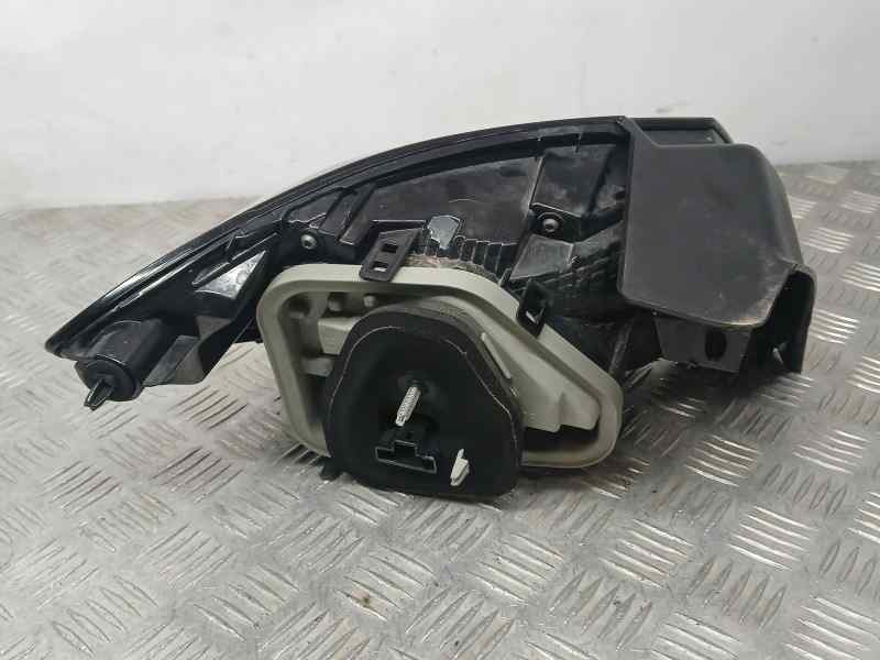 Recambio de piloto trasero derecho para peugeot 208 (p2) active pack referencia OEM IAM 9823216580  ROZADO