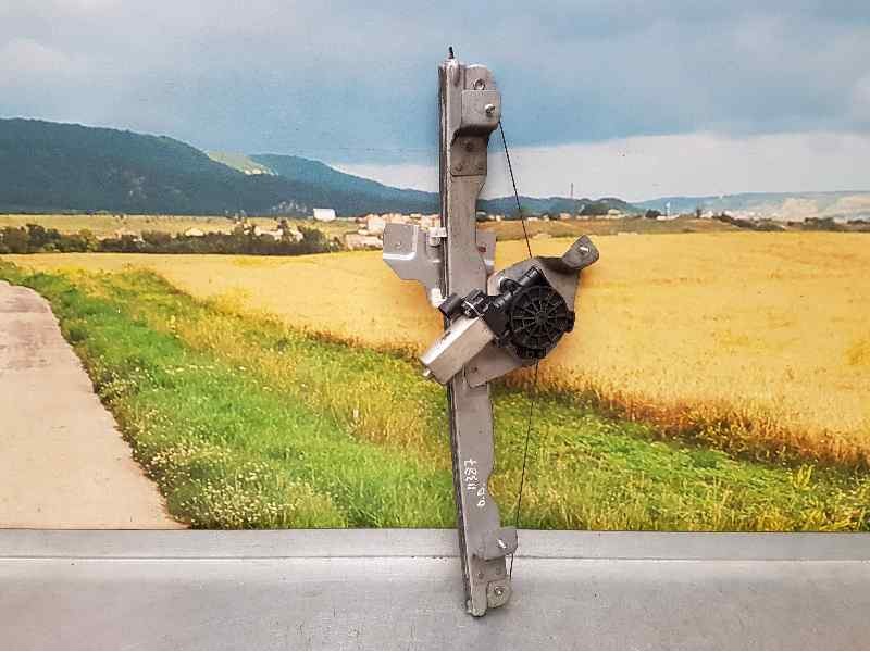 Recambio de elevalunas delantero derecho para dacia sandero ambiance referencia OEM IAM  2 PINS ELECTRICO