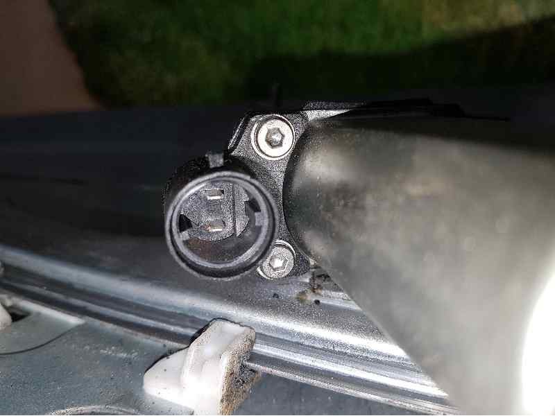 Recambio de elevalunas delantero derecho para dacia sandero ambiance referencia OEM IAM  2 PINS ELECTRICO