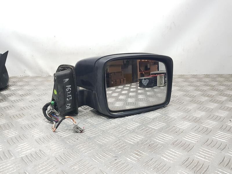Recambio de retrovisor derecho para land rover discovery tdv6 hse referencia OEM IAM CRB503140PMA ELECTRICO 2 CLAVIJAS DE 4 Y 7 