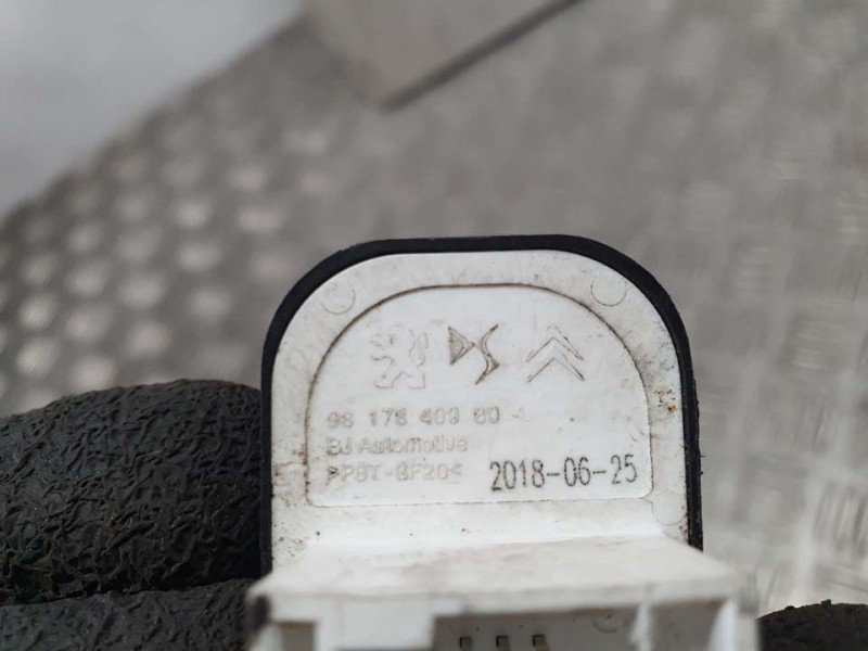 Recambio de mando retrovisor para ds 7 crossback performance line referencia OEM IAM 9817840980  