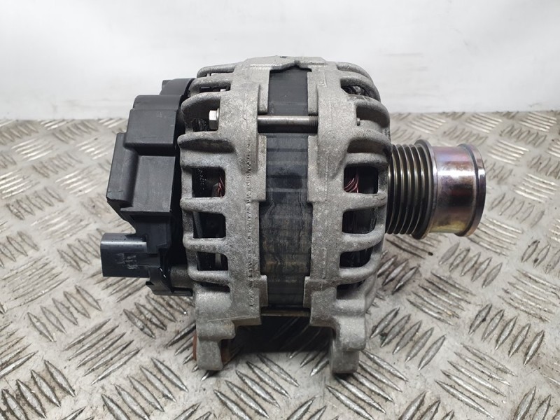 Recambio de alternador para seat leon (5f1) style referencia OEM IAM 04E903021M F000BL07L4 