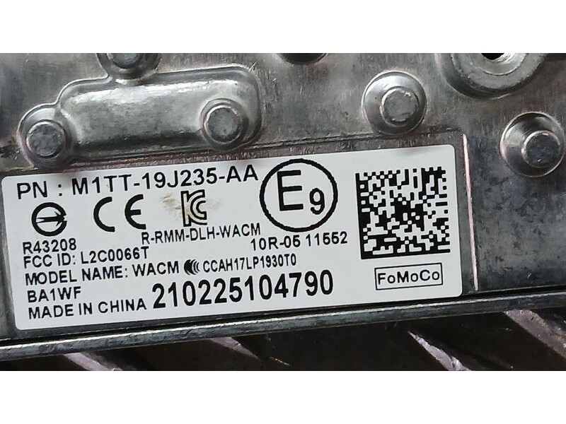 Recambio de cargador inductivo para ford puma titanium referencia OEM IAM M1TT19J235AA  210225104790