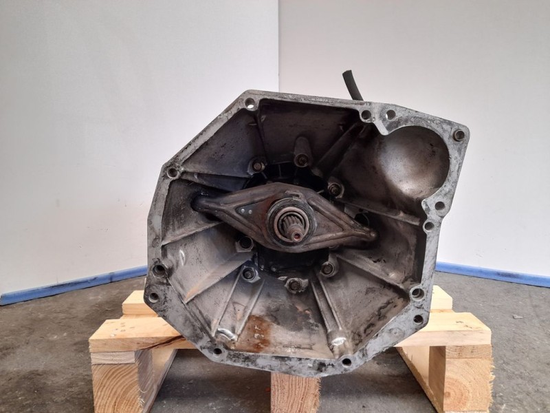 Recambio de caja cambios para jeep cherokee (xj) 2.1 td básico referencia OEM IAM 231J 53006I74  90118923 5VELOCIDADES