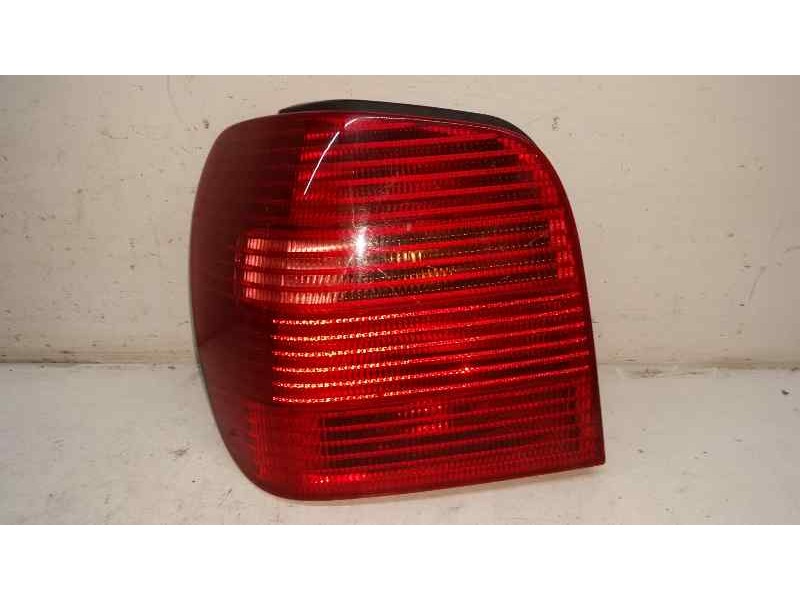 Recambio de piloto trasero izquierdo para volkswagen polo berlina (6n2) conceptline referencia OEM IAM 6N0945095H  TOCADO