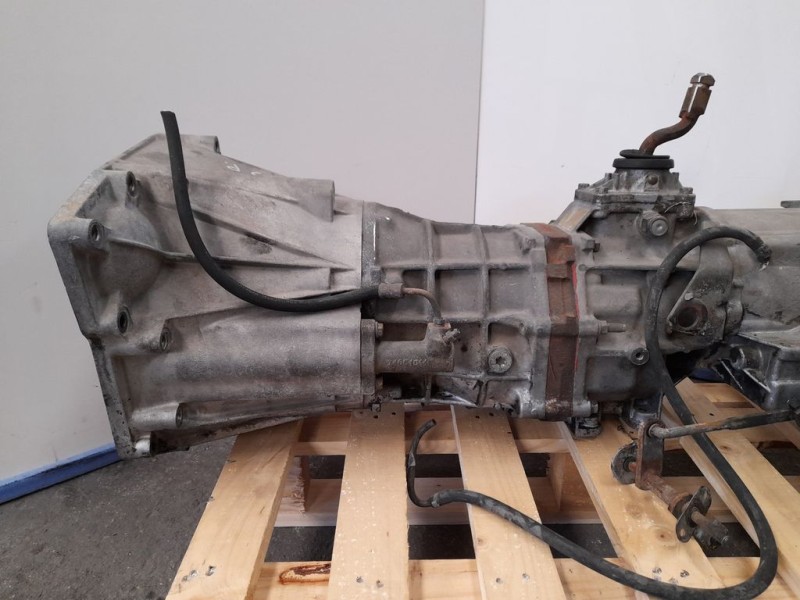 Recambio de caja cambios para jeep cherokee (xj) 2.1 td básico referencia OEM IAM 231J 53006I74  90118923 5VELOCIDADES