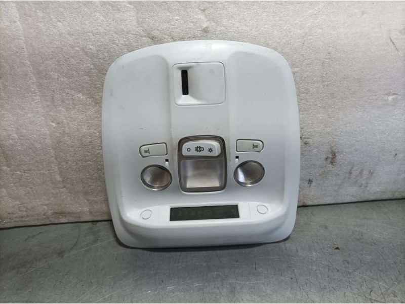 Recambio de luz interior para peugeot 308 style referencia OEM IAM 9677821577  