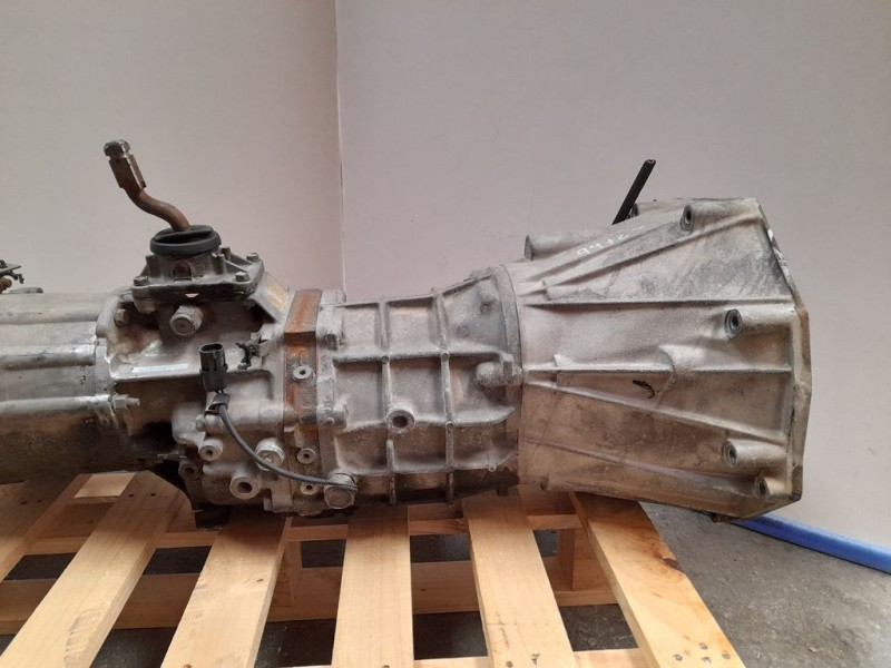 Recambio de caja cambios para jeep cherokee (xj) 2.1 td básico referencia OEM IAM 231J 53006I74  90118923 5VELOCIDADES