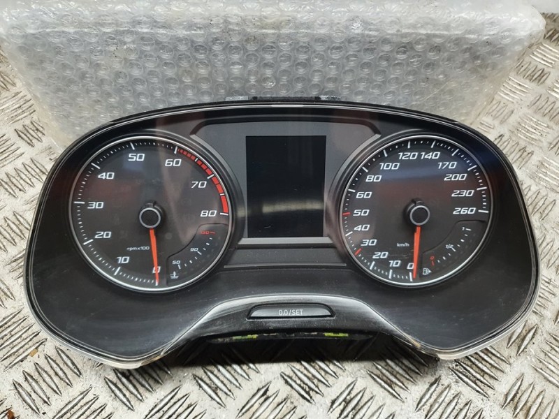 Recambio de cuadro instrumentos para seat leon (5f1) style referencia OEM IAM 5F0920863 1655010818 