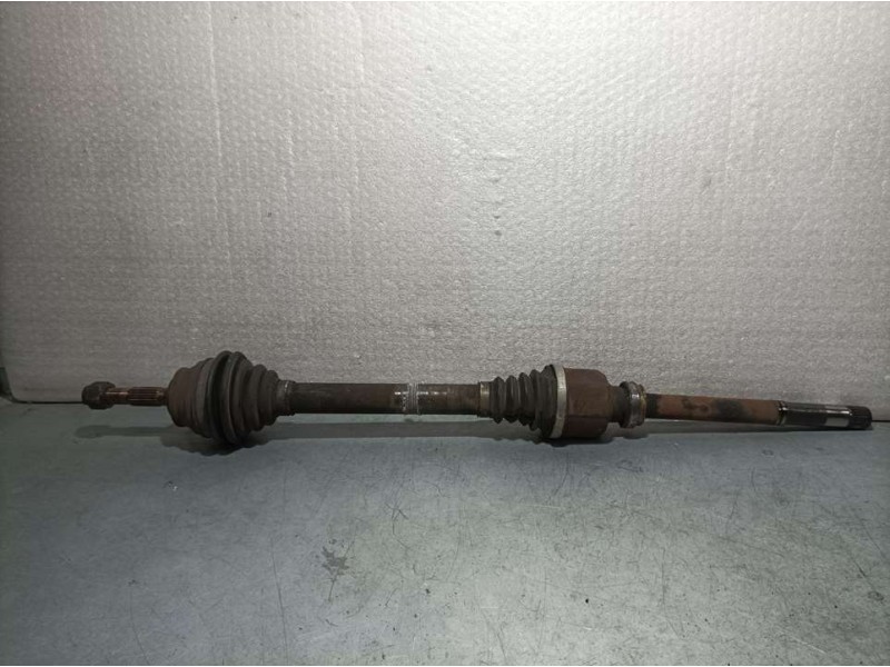 Recambio de transmision delantera derecha para peugeot 208 active referencia OEM IAM 24427064  