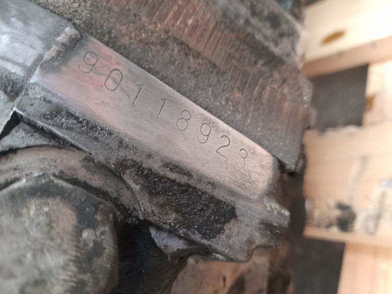 Recambio de caja cambios para jeep cherokee (xj) 2.1 td básico referencia OEM IAM 231J 53006I74  90118923 5VELOCIDADES