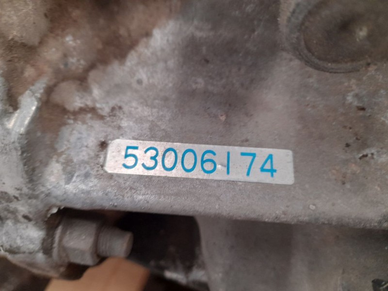 Recambio de caja cambios para jeep cherokee (xj) 2.1 td básico referencia OEM IAM 231J 53006I74  90118923 5VELOCIDADES