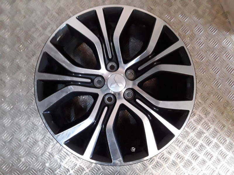 Recambio de llanta aluminio para mitsubishi asx (ga_w_) 1.6 di-d referencia OEM IAM 7X18 5 TORN ET38 ROZADA ALUMINIO