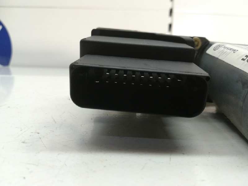 Recambio de elevalunas trasero derecho para seat altea (5p1) select referencia OEM IAM 5P0839402 18 PINS ELECTRICO