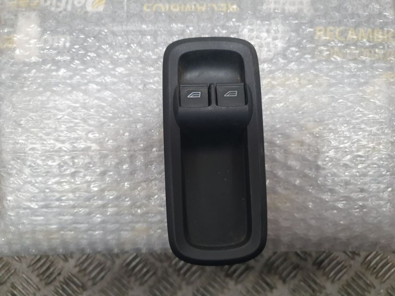 Recambio de mando elevalunas delantero izquierdo para ford fiesta (cb1) ambiente referencia OEM IAM 8A6T14A132AC  