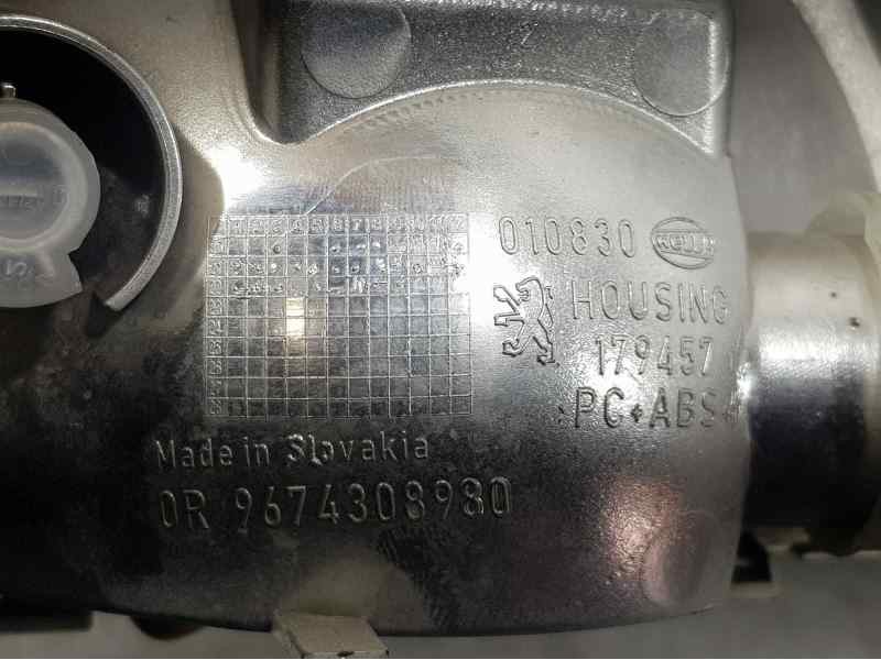 Recambio de piloto trasero central para peugeot 208 (p2) active pack referencia OEM IAM 9674308980  PARAGOLPES ANTINIEBLAS