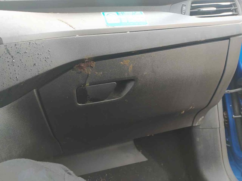 Recambio de guantera para ford focus st-line referencia OEM IAM JX7BA060T10AL3ZHE  