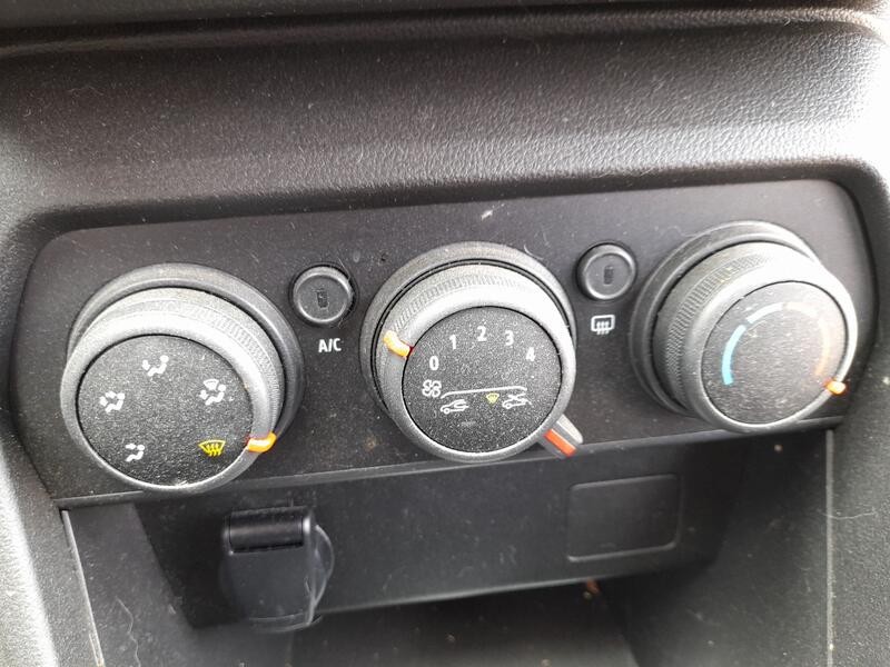 Recambio de mando calefaccion / aire acondicionado para dacia sandero iii 1.0 tce 90 referencia OEM IAM 275005611R  
