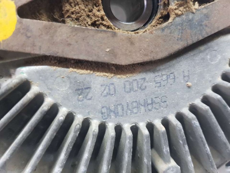 Recambio de ventilador viscoso motor para ssangyong actyon sports xdi 4wd referencia OEM IAM A3352000222  