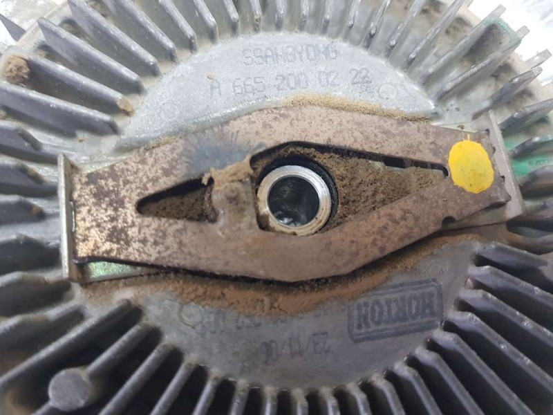 Recambio de ventilador viscoso motor para ssangyong actyon sports xdi 4wd referencia OEM IAM A3352000222  