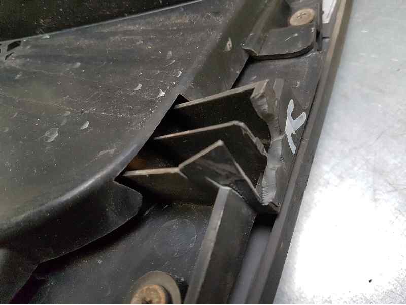 Recambio de rejilla delantera para ssangyong rexton rx 270 full referencia OEM IAM   CROMADO TOCADO Y PATAS ROTAS