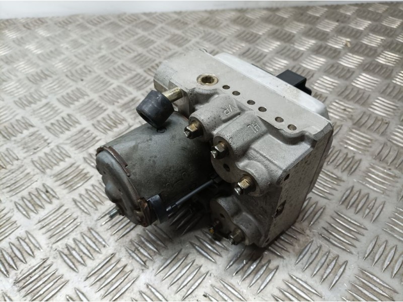 Recambio de abs para opel vectra b berlina básico referencia OEM IAM 90468702 0265220024 BOSCH