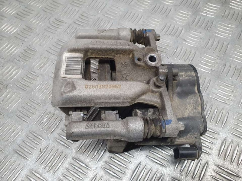 Recambio de pinza freno trasera derecha para ds 7 crossback performance line referencia OEM IAM 9819060980  