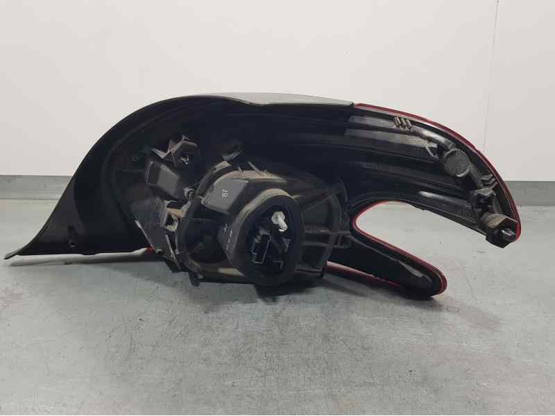 Recambio de piloto trasero izquierdo para peugeot 208 signature referencia OEM IAM 9825601280  