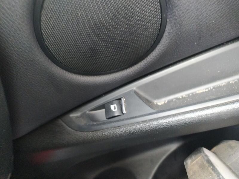 Recambio de mando elevalunas delantero derecho para bmw x5 (f15) xdrive 40d referencia OEM IAM 61319208107  