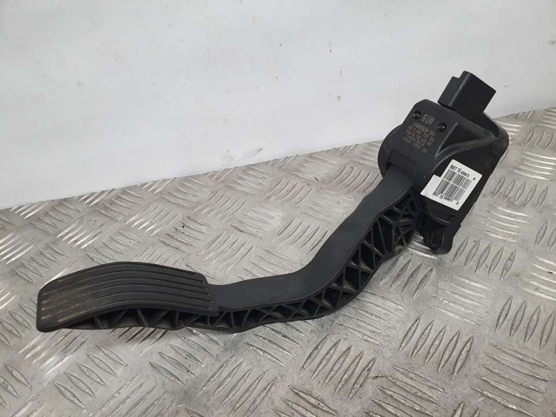 Recambio de potenciometro pedal para citroën c4 lim. seduction referencia OEM IAM 9671840280 0280755164 BOSCH